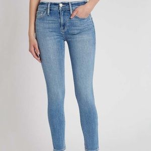 Frame Le Skinny De Jeanne Crop